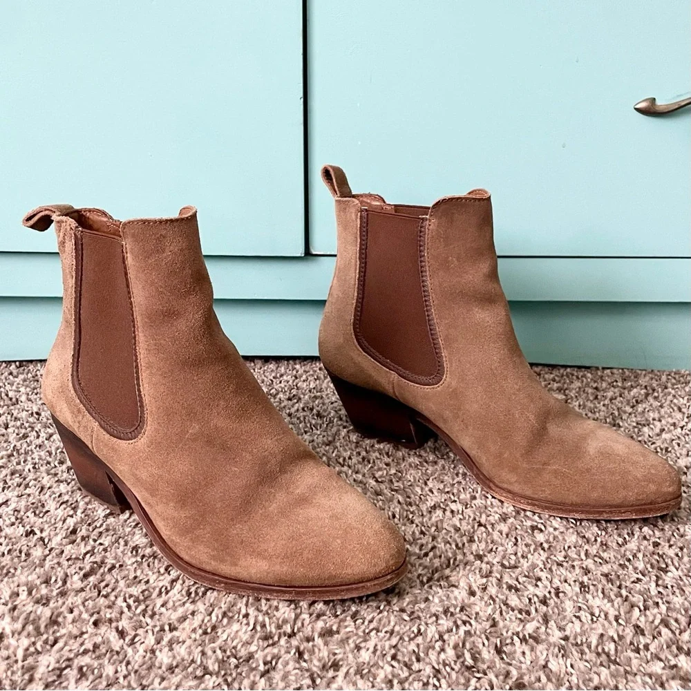 Thursday Boot Company Duchess Caramel Brown Suede Ankle Boots Booties Size 9